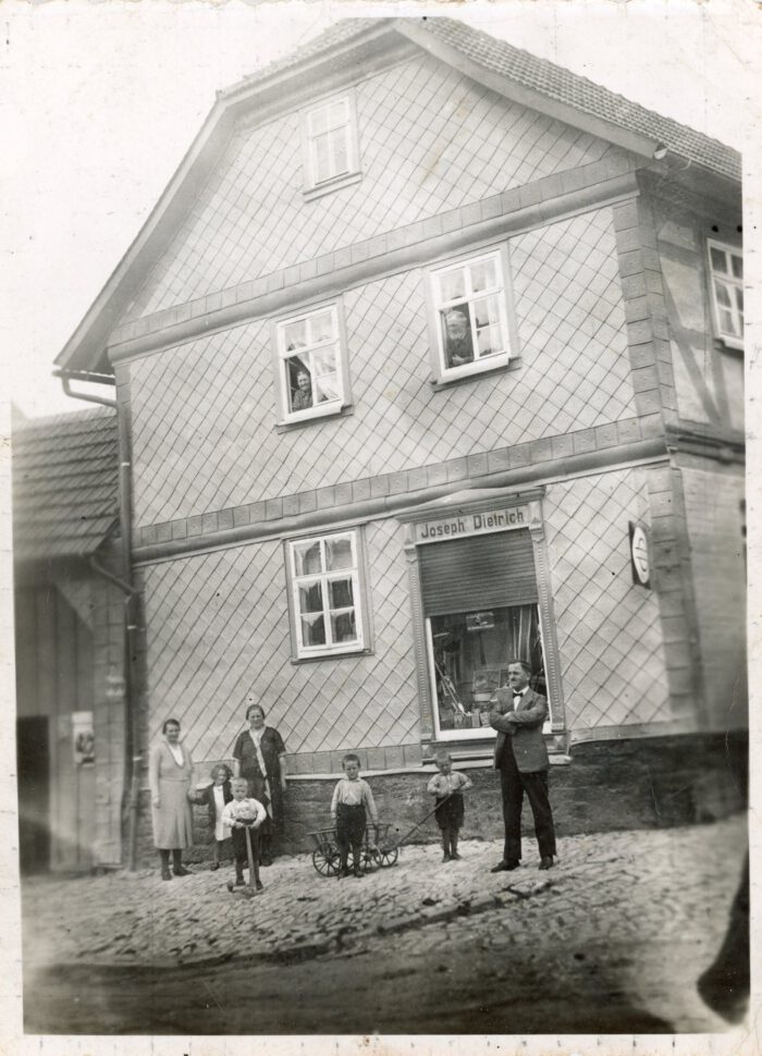 Elternhaus mit Familie