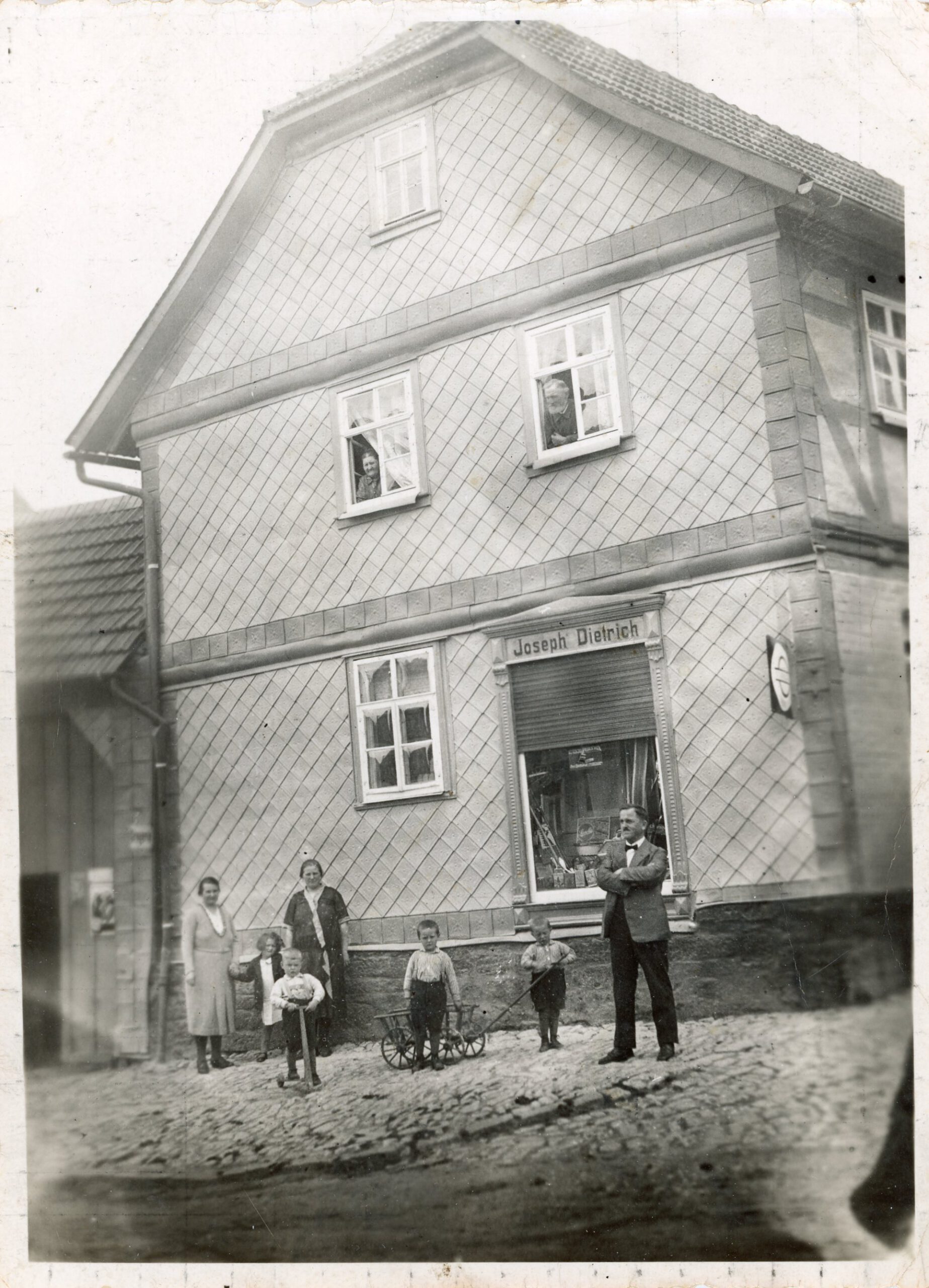 Elternhaus mit Familie